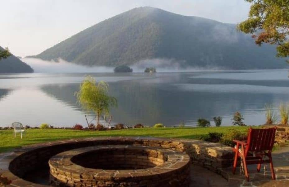 Smith Ridge Virginia Smith Mountain Lake, Virginia, USA Vacation Info - Lakelubbers