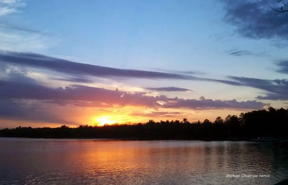 Beautiful sunset over peaceful Kabekona Lake in Minnesota