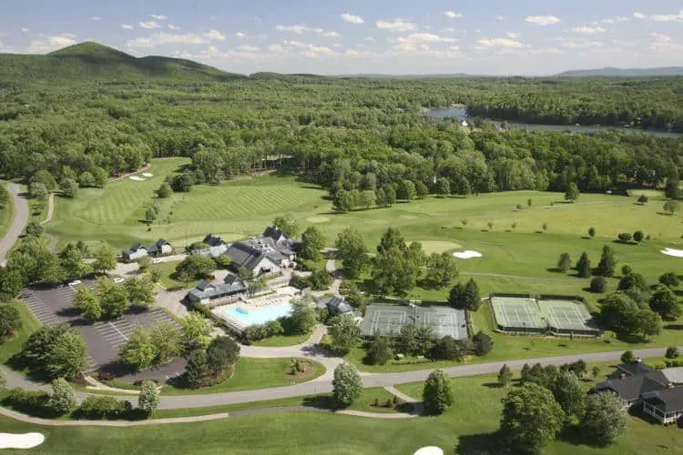 aerial view of The Water's Edge golf course