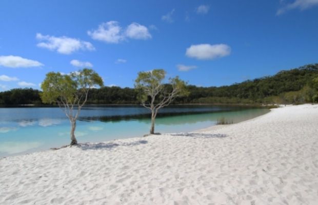 Lake McKenzie, Australia